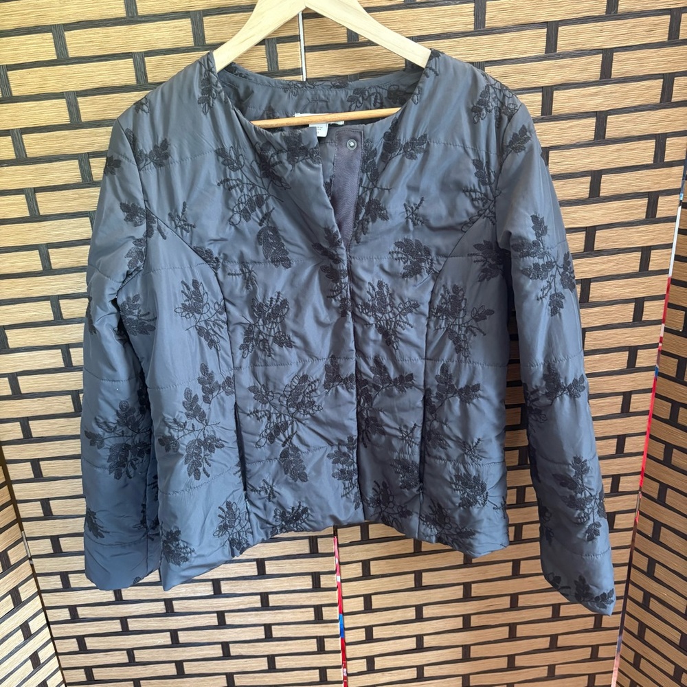 Coldwater Creek Gray And Black‎ Floral Jacket Size 10